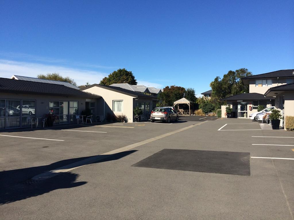 Arthur's Court Motor Lodge