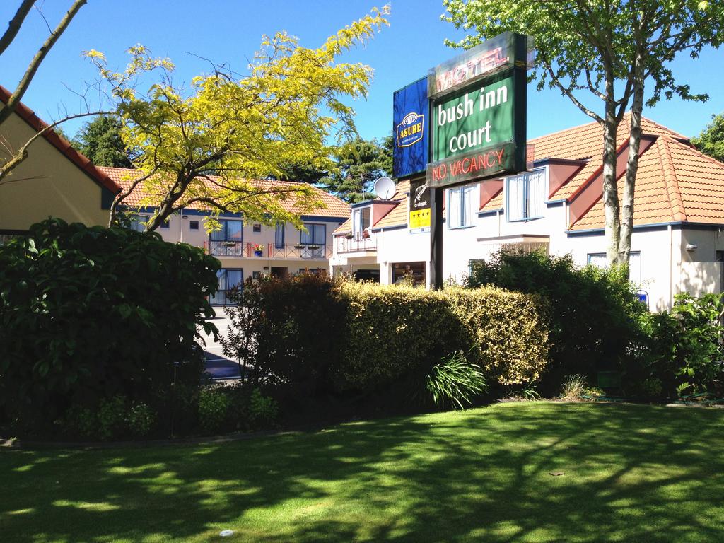 Asure Bush Inn Court Motel