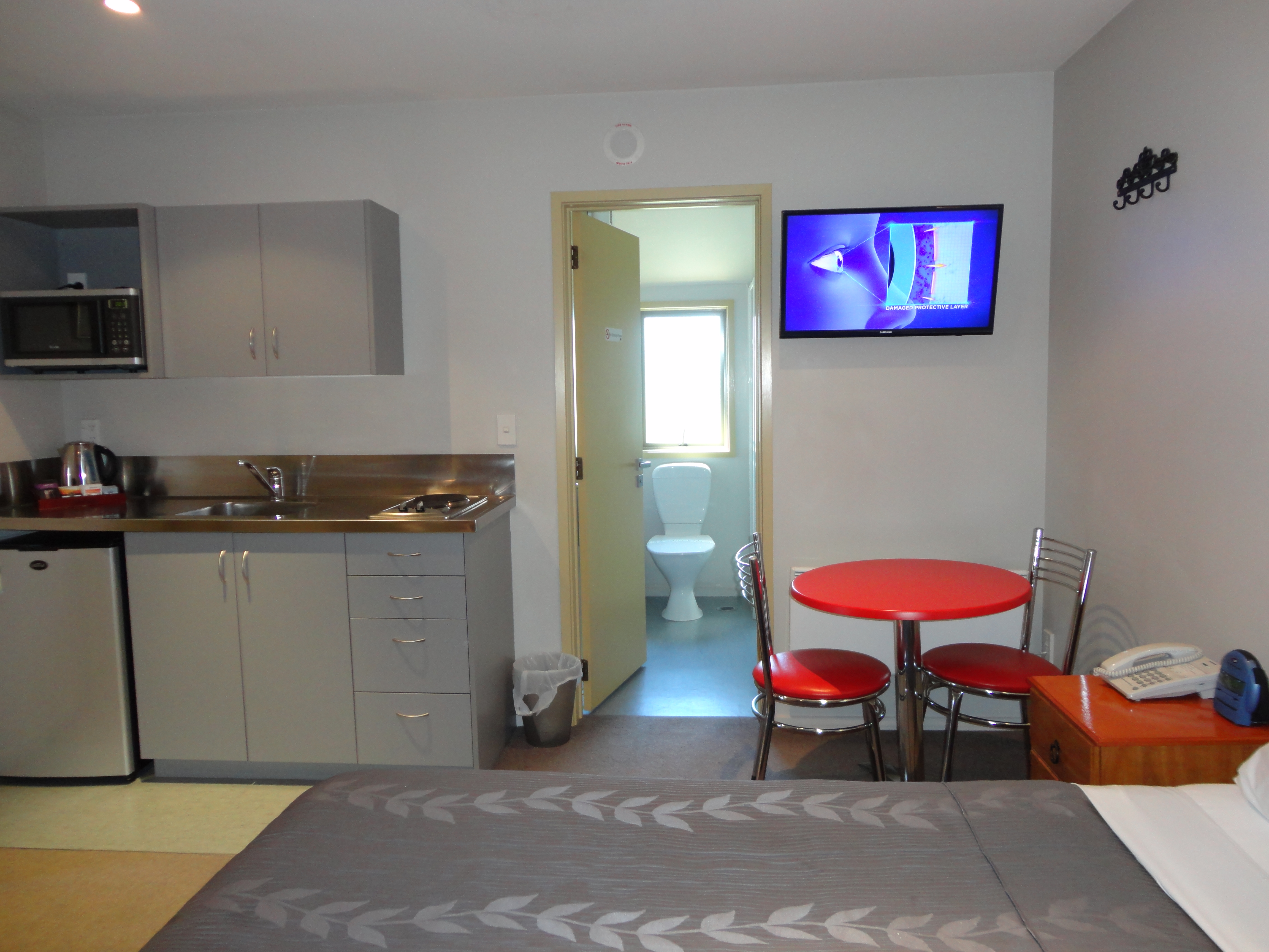 Bealey Avenue Motel