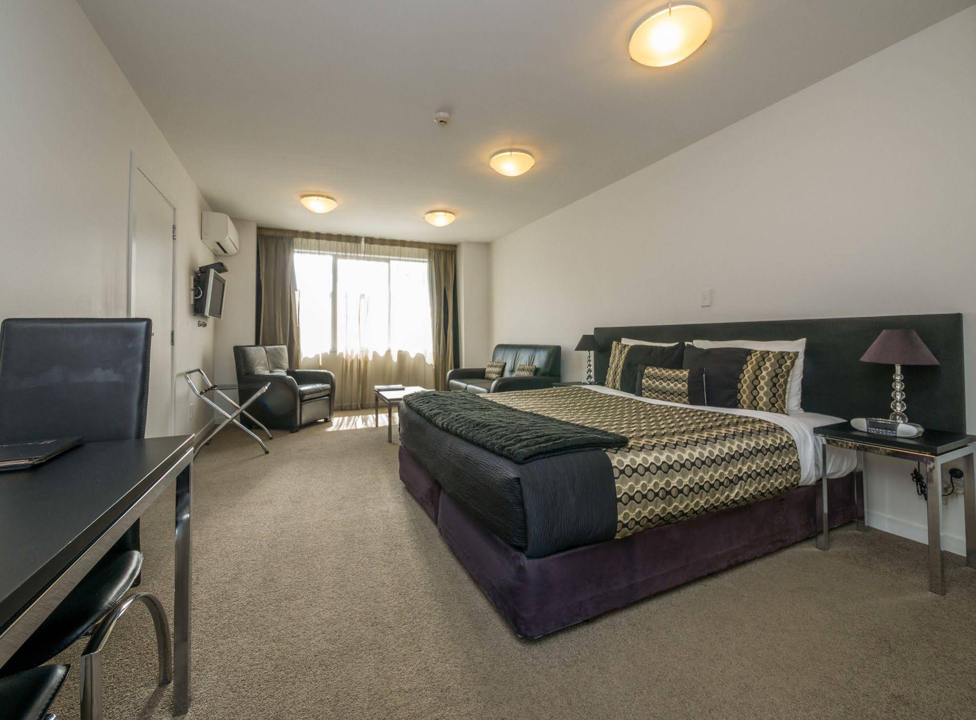 Bellagio Motel Suites