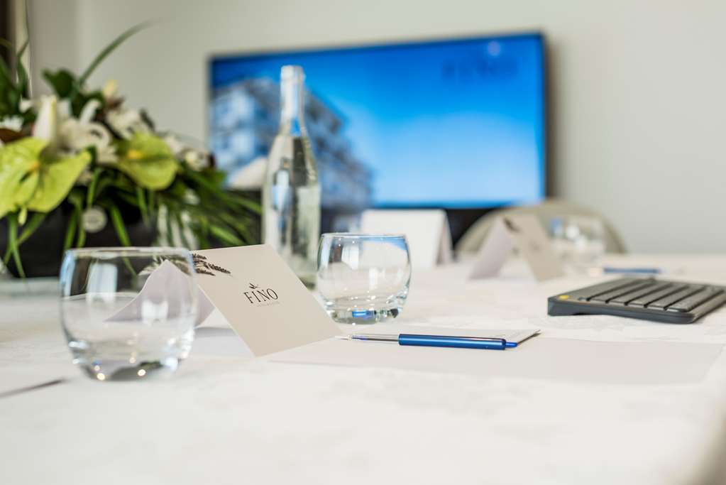 Fino Hotel & Suites