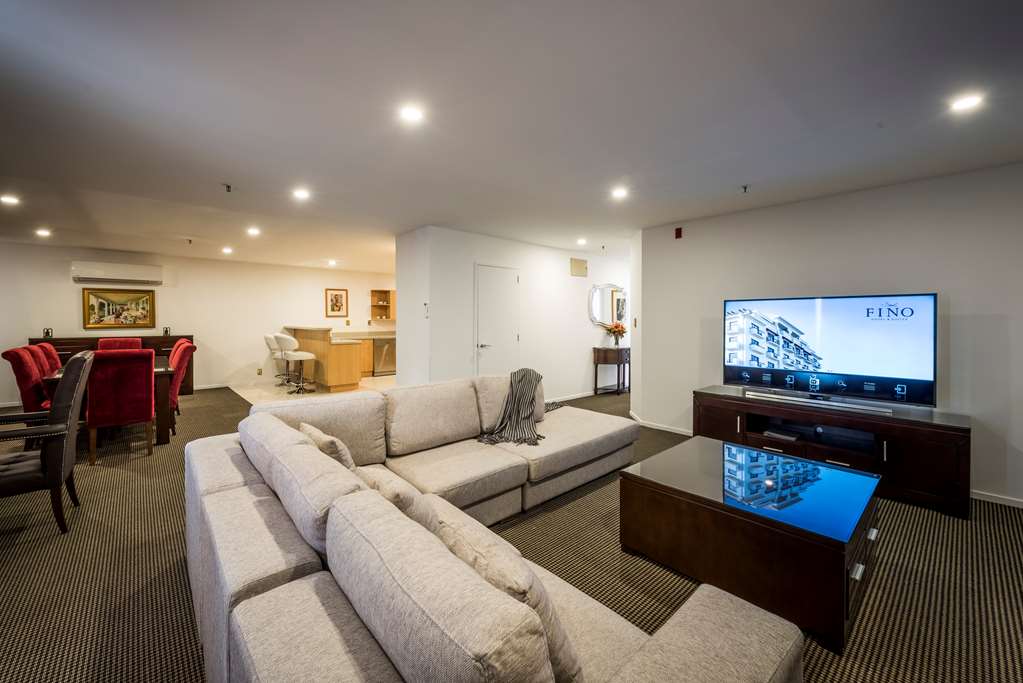 Fino Hotel & Suites