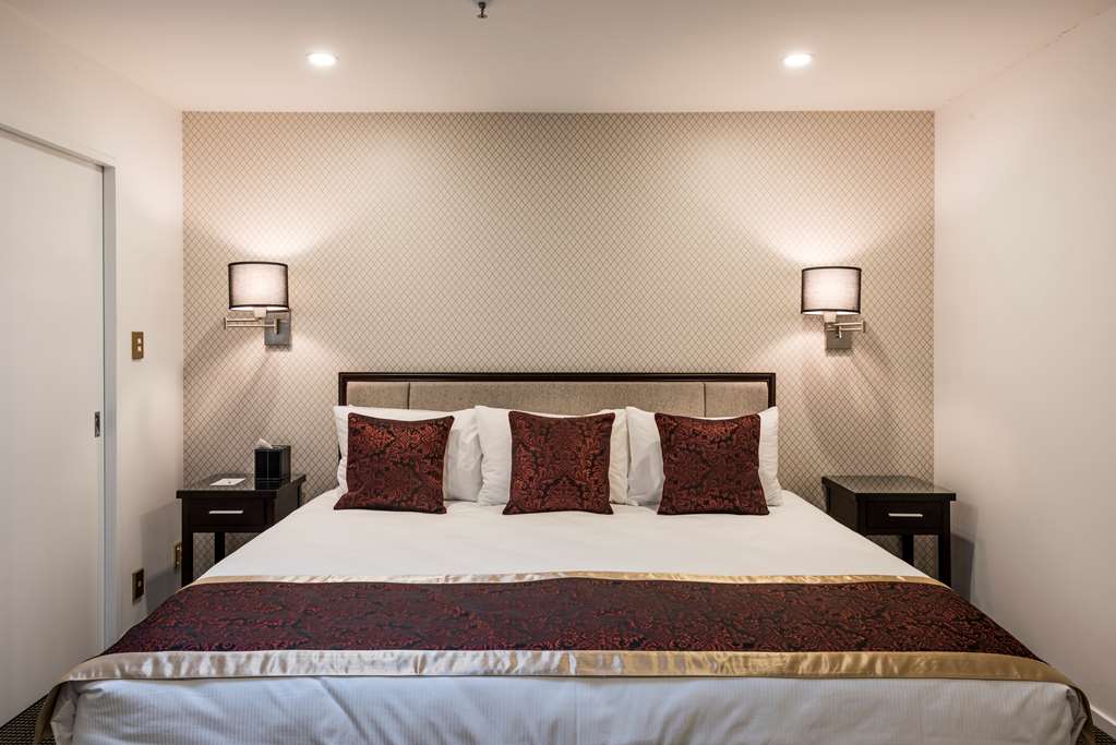 Fino Hotel & Suites