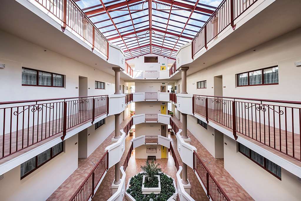 Fino Hotel & Suites