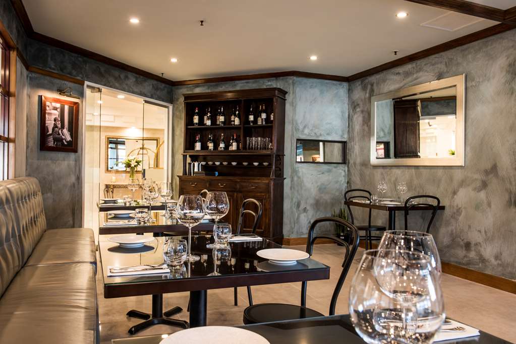 Fino Hotel & Suites