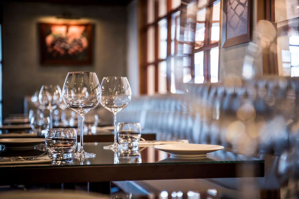 Fino Hotel & Suites