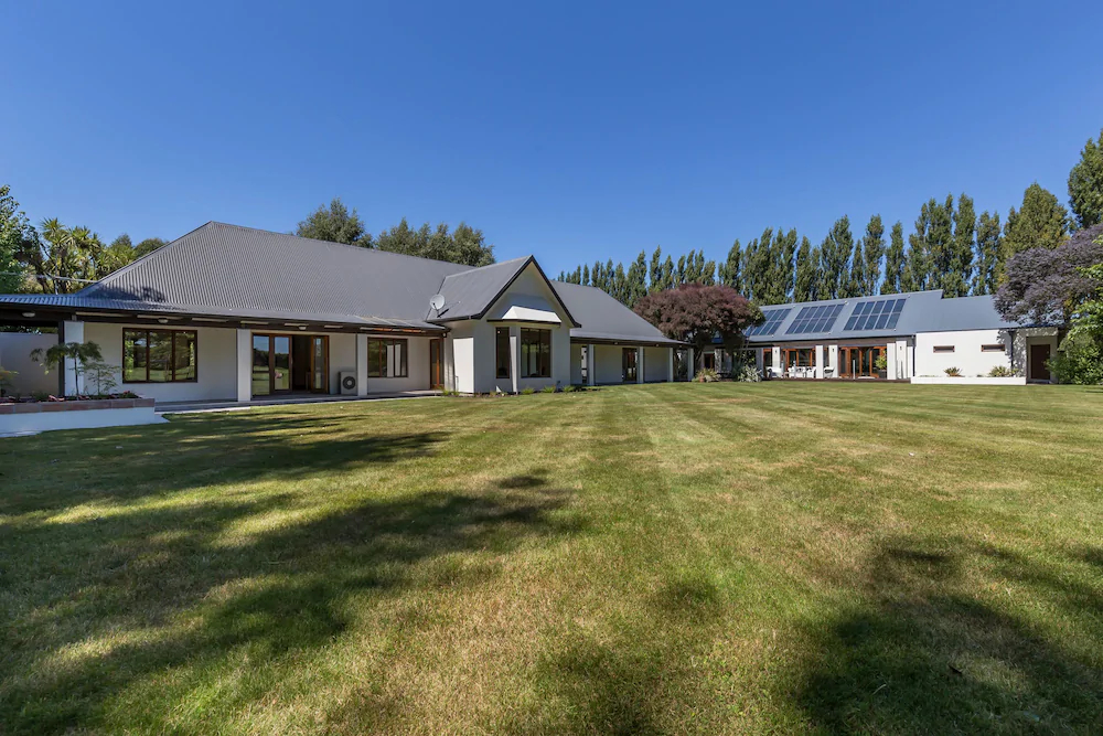 Bond Estate Luxury Accommodation