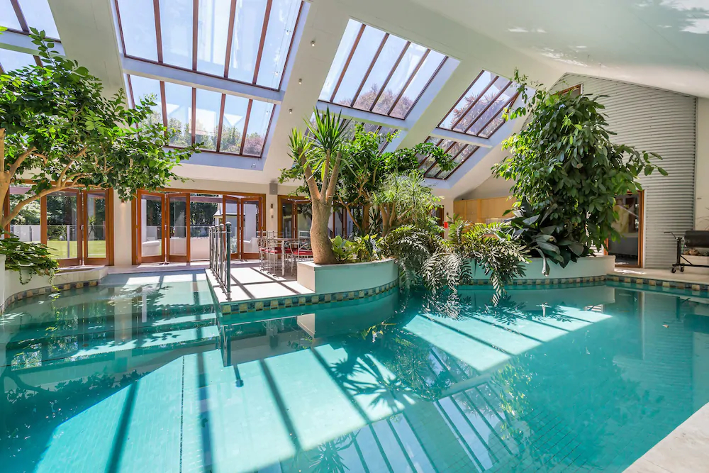 Bond Estate Luxury Accommodation