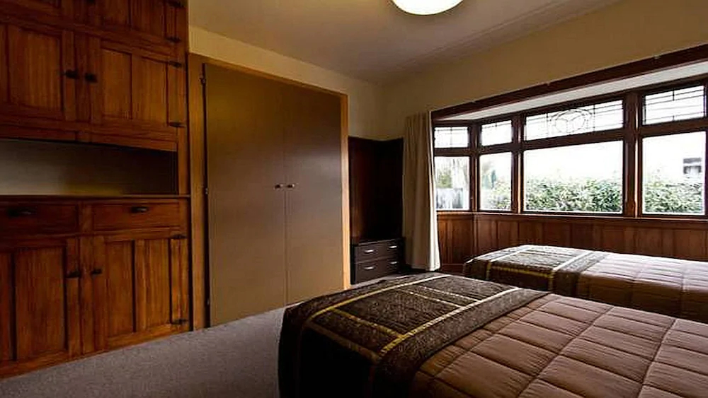 Christchurch City and Country Cottages