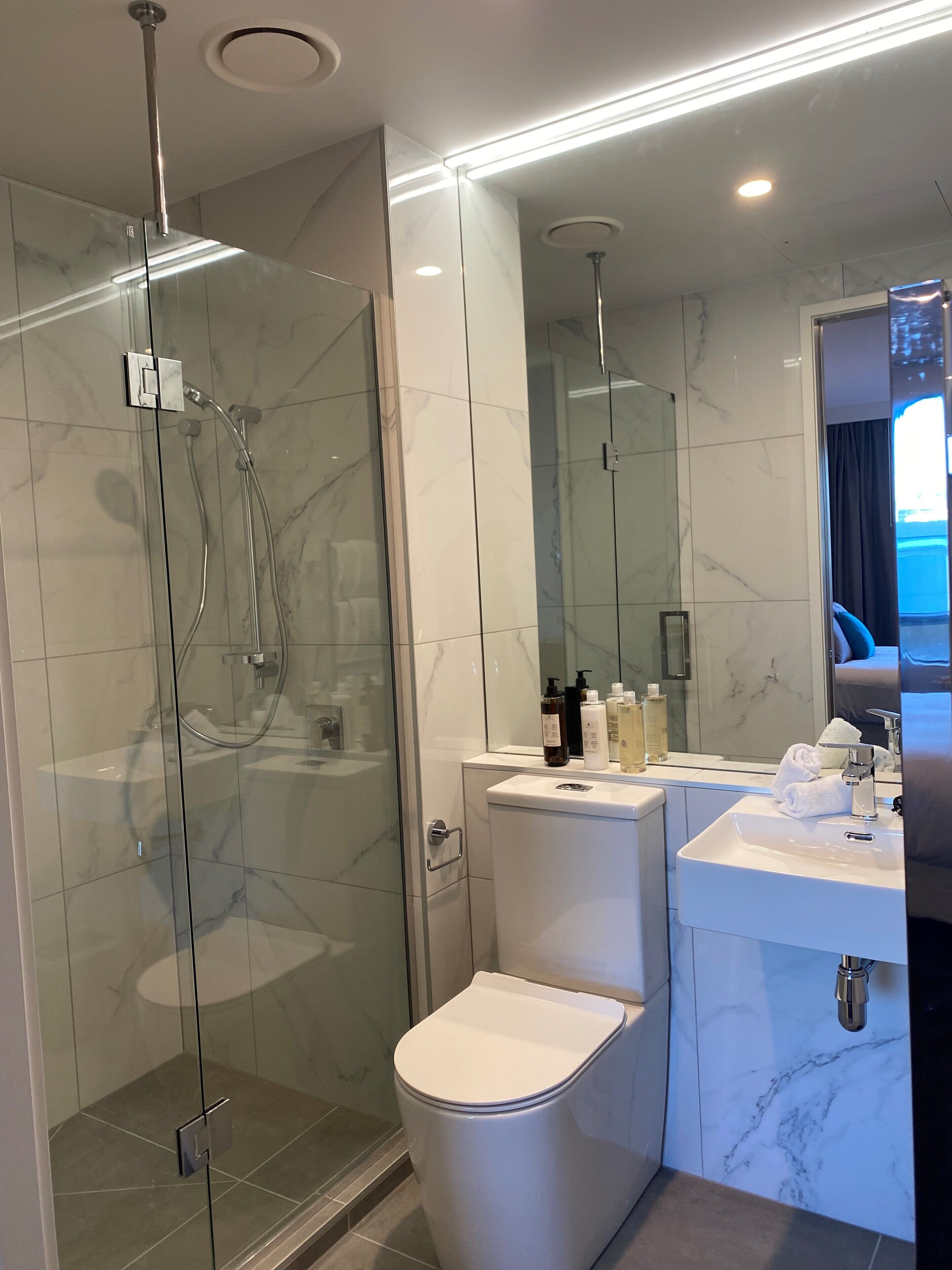 Christchurch City Hotel