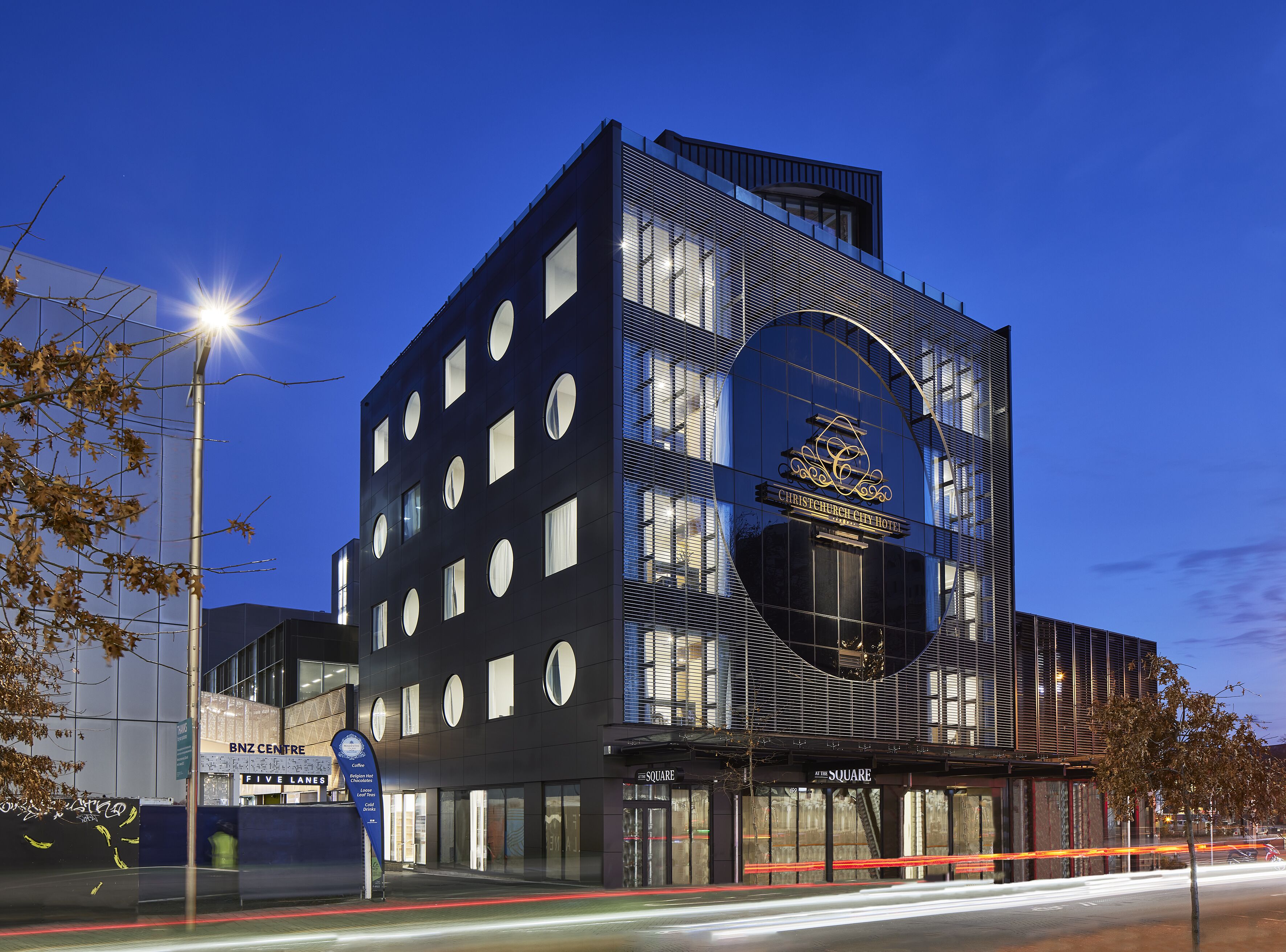 Christchurch City Hotel