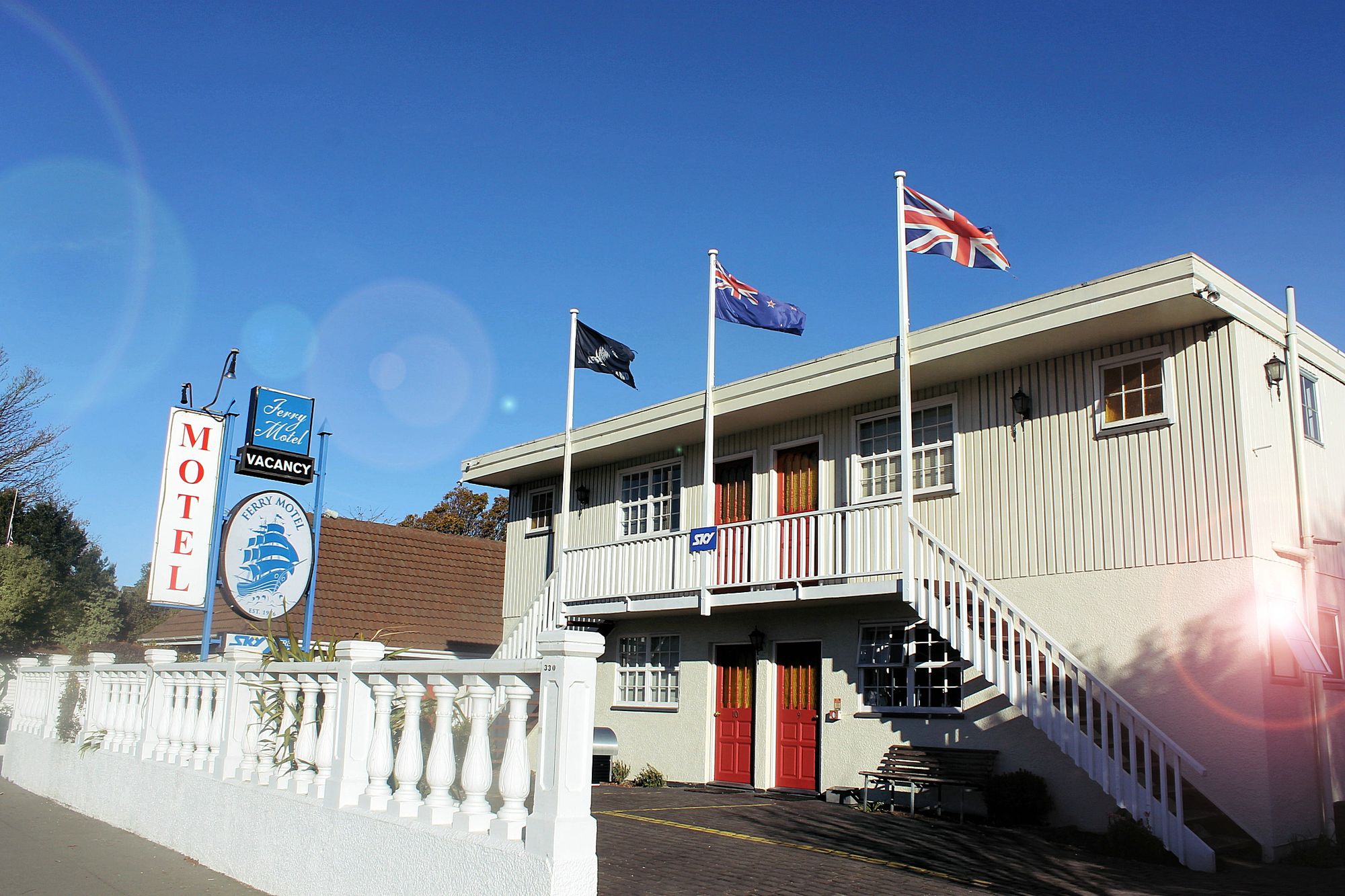 Ferry Motel
