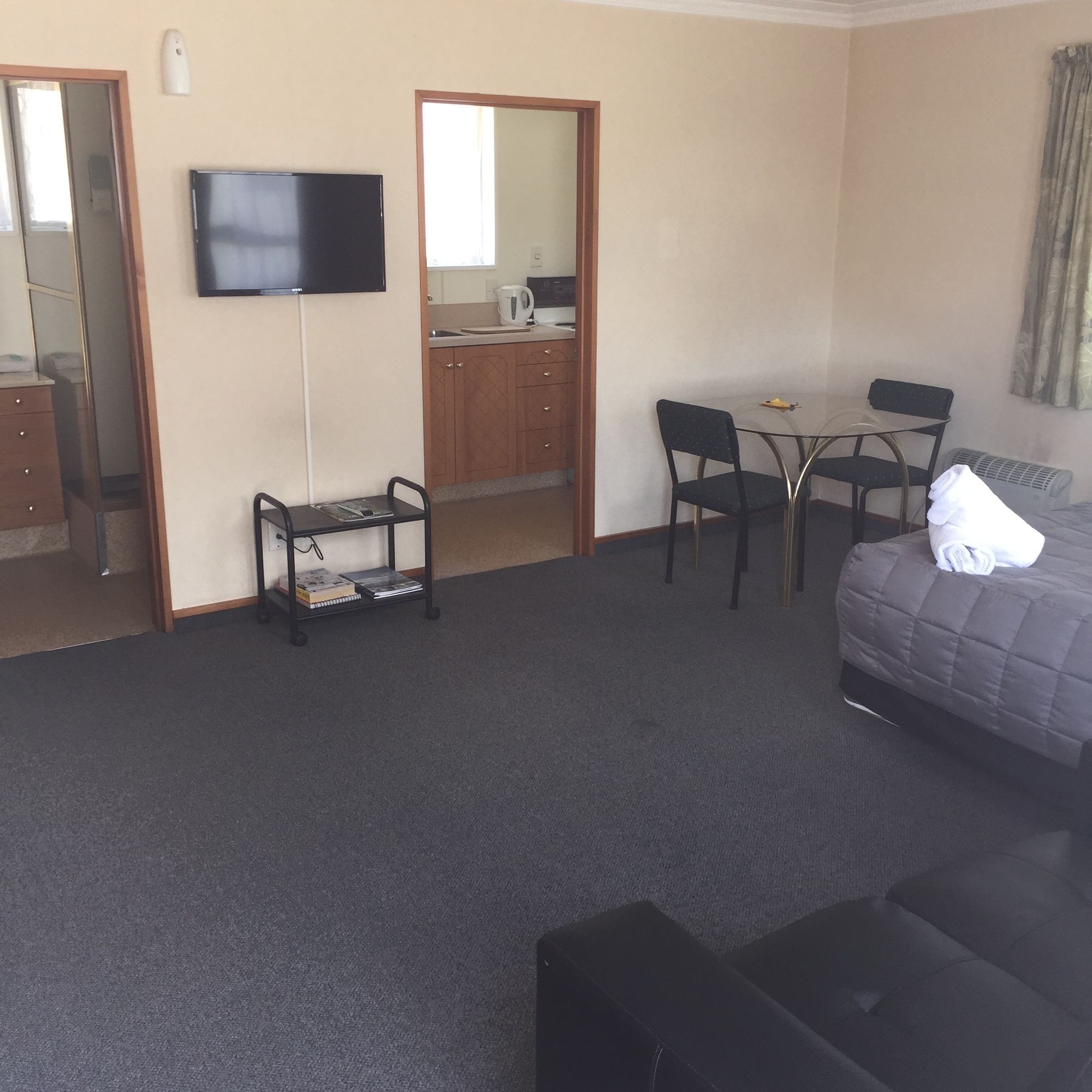 Ferry Motel