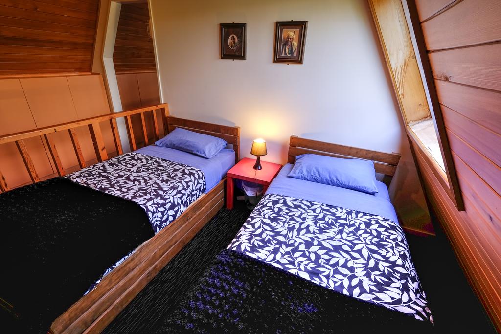 Haka Lodge