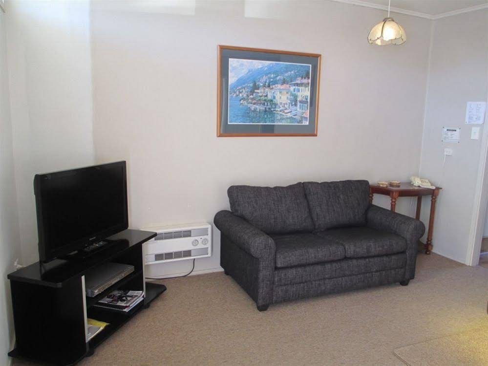 Merivale Court Motel