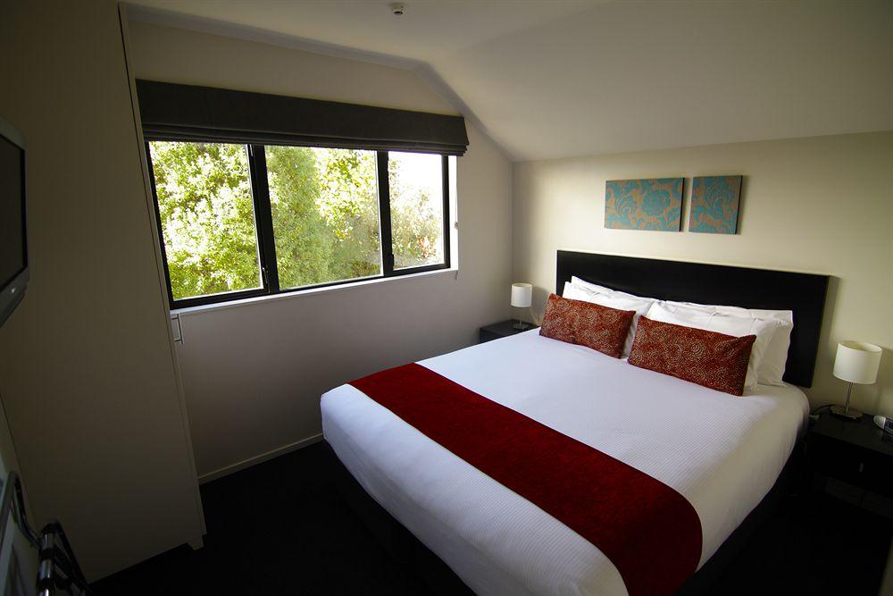 Metropolitan Executive Motel Apartments