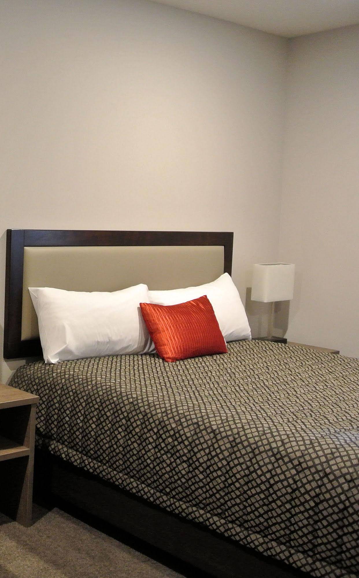 Oxford Village Motels