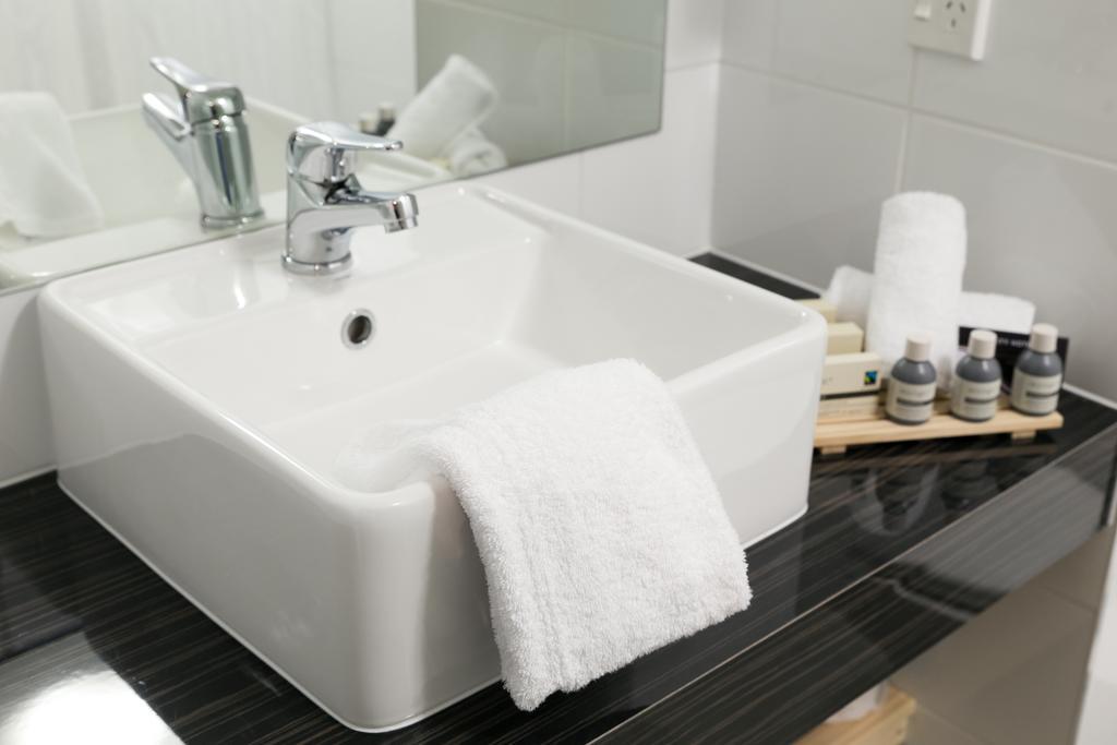 Hotel Elms Christchurch Ascend Hotel Collection