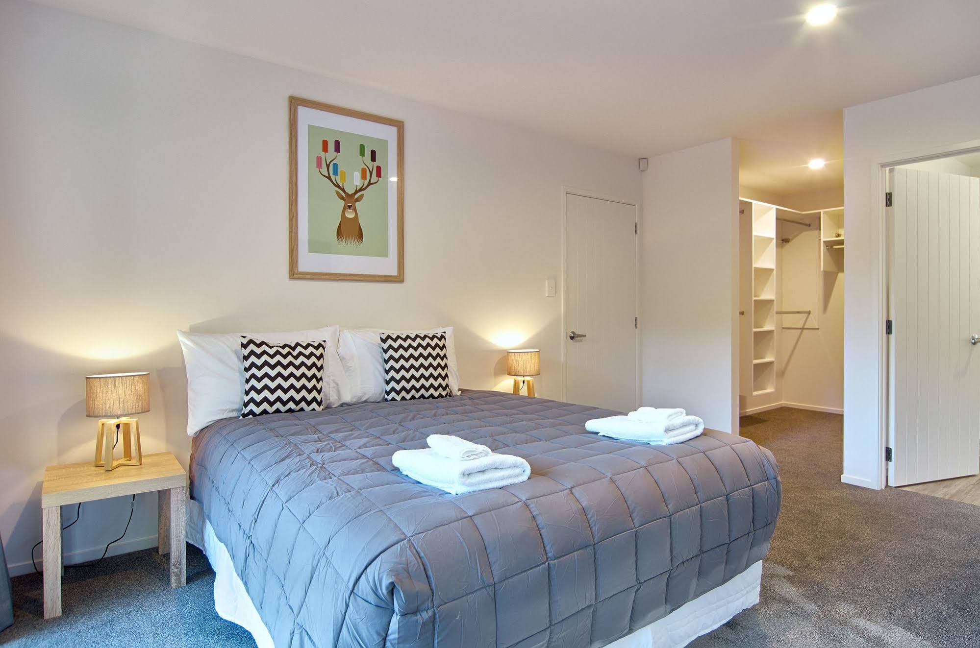 Rocking Horse Villa - Southshore