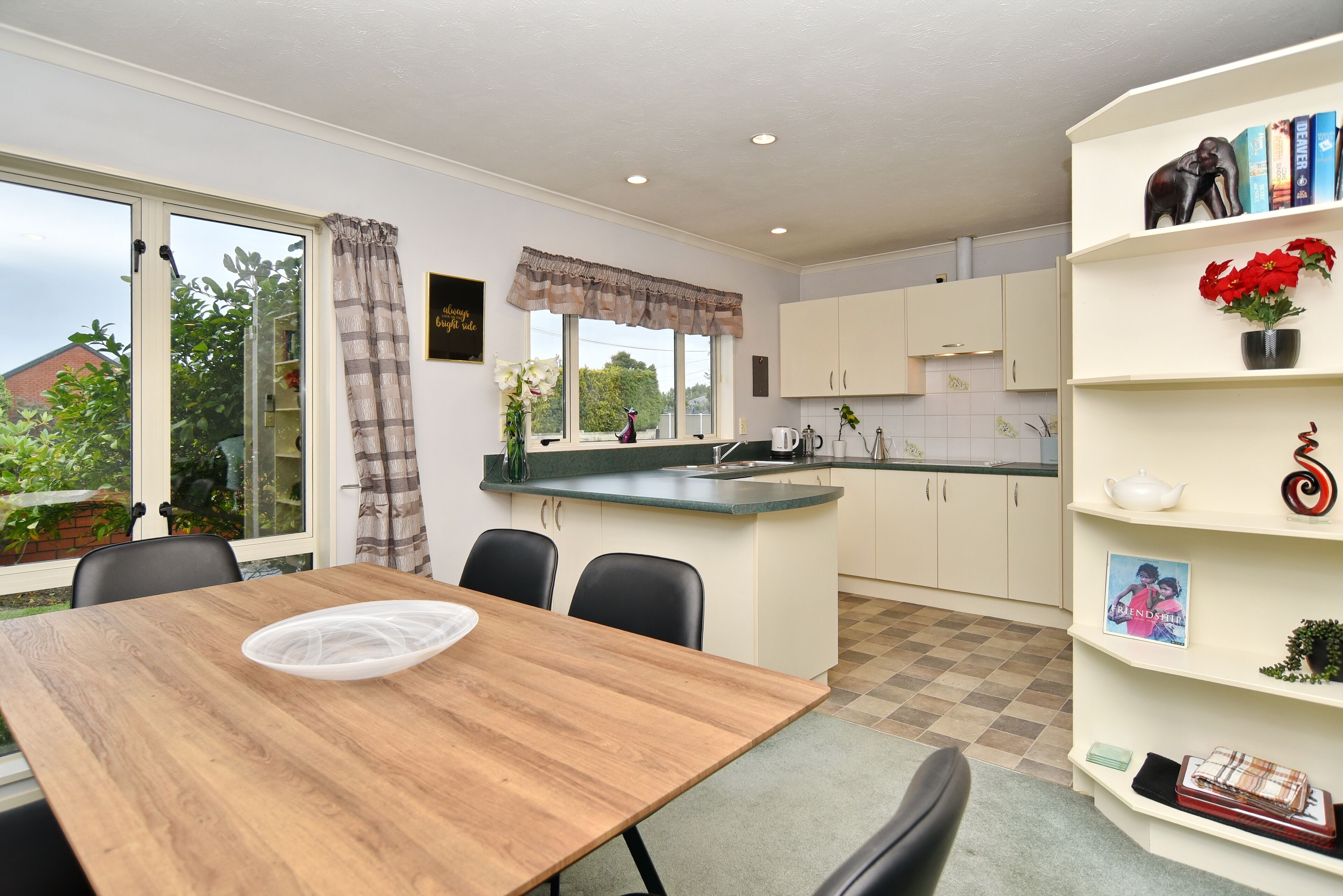 Russley Hideaway Chc Holiday Homes