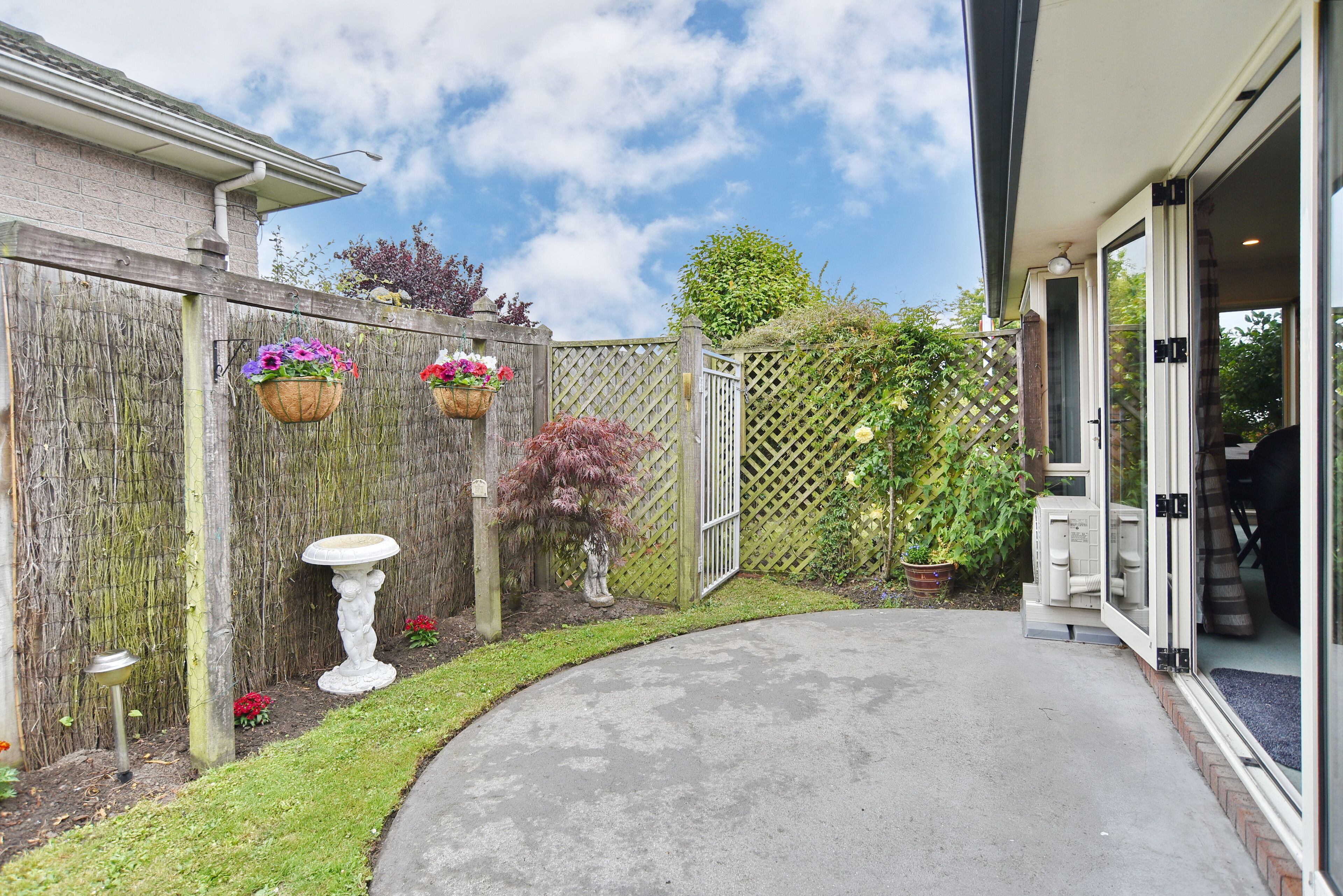 Russley Hideaway Chc Holiday Homes