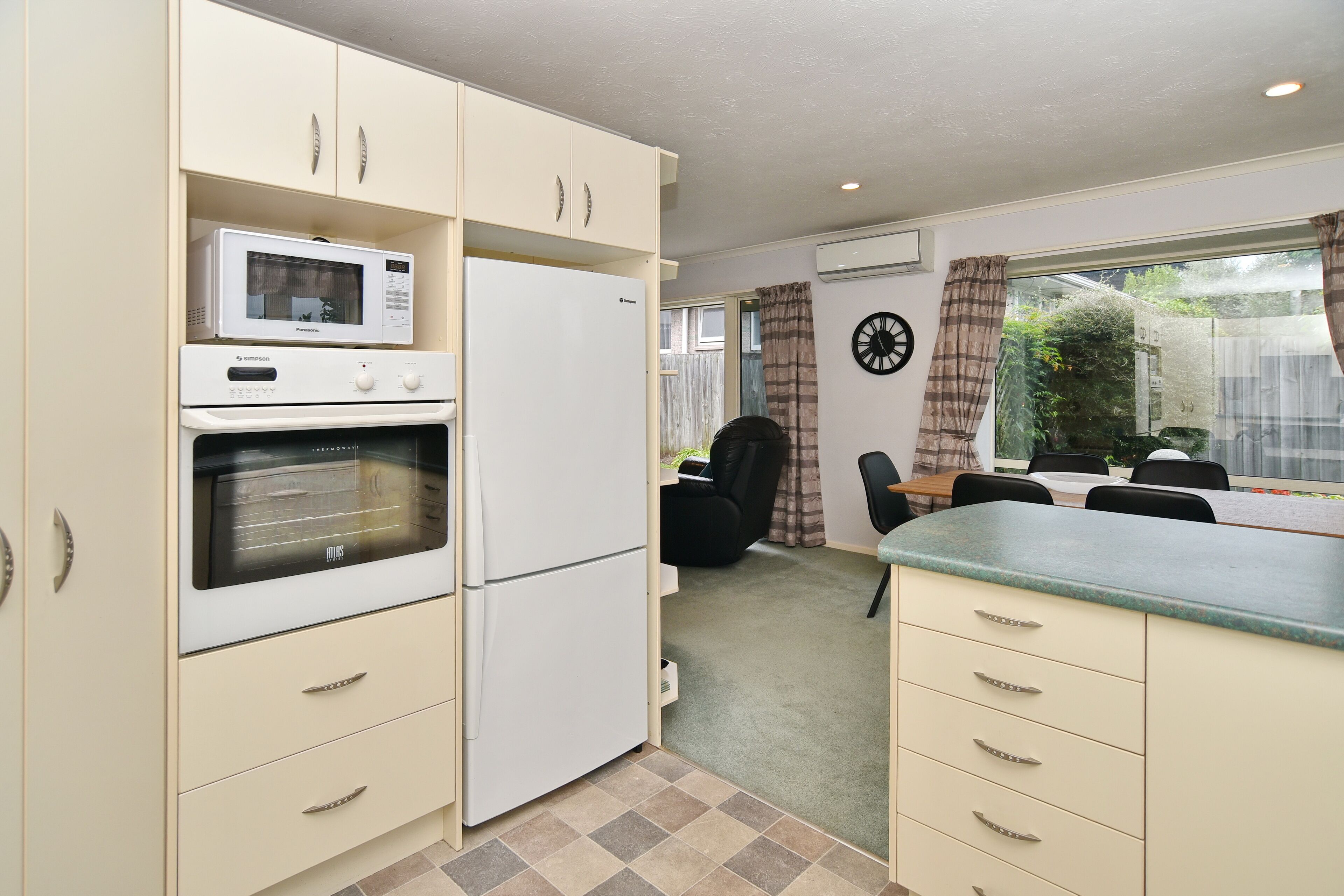 Russley Hideaway Chc Holiday Homes