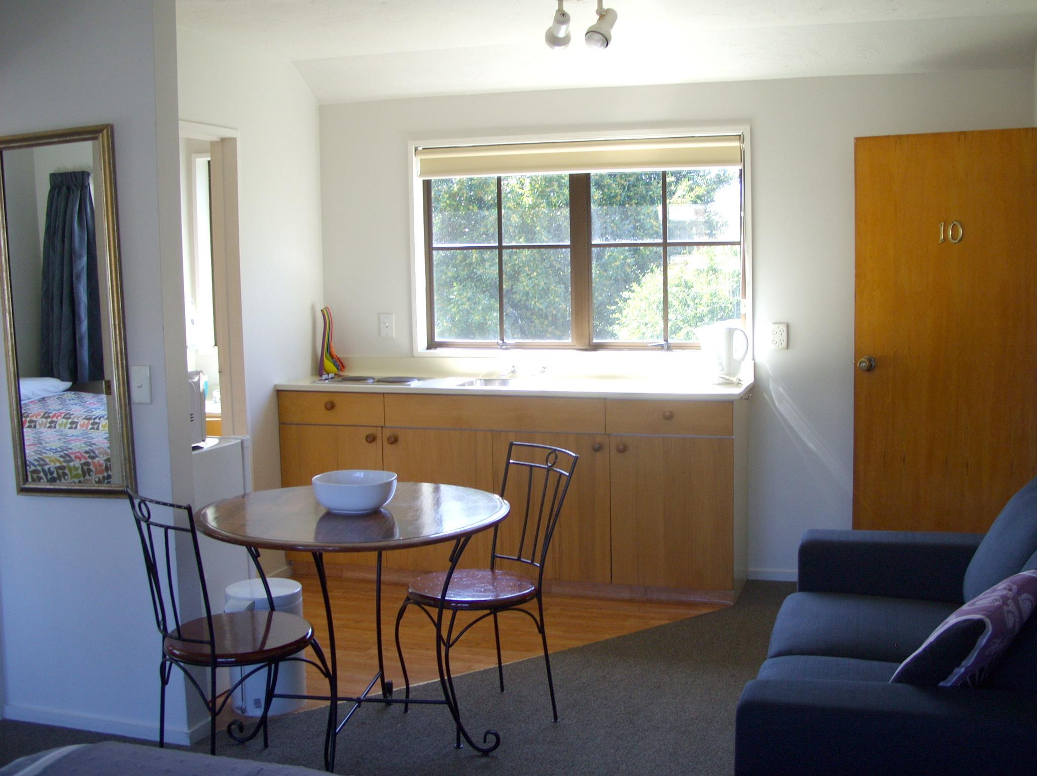 Tudor Court Motel
