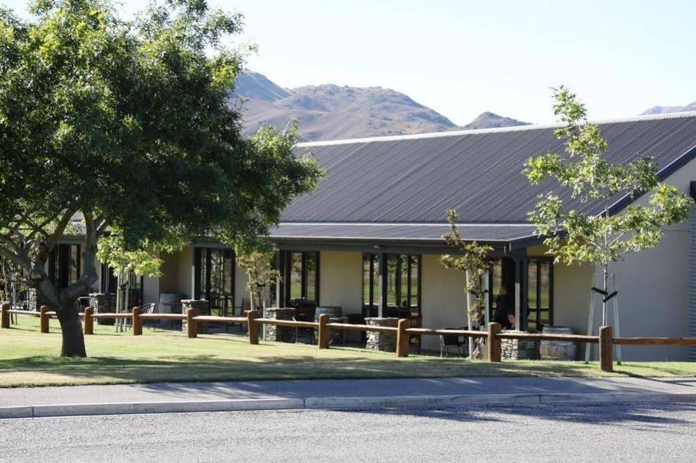 Carrick Lodge Motel