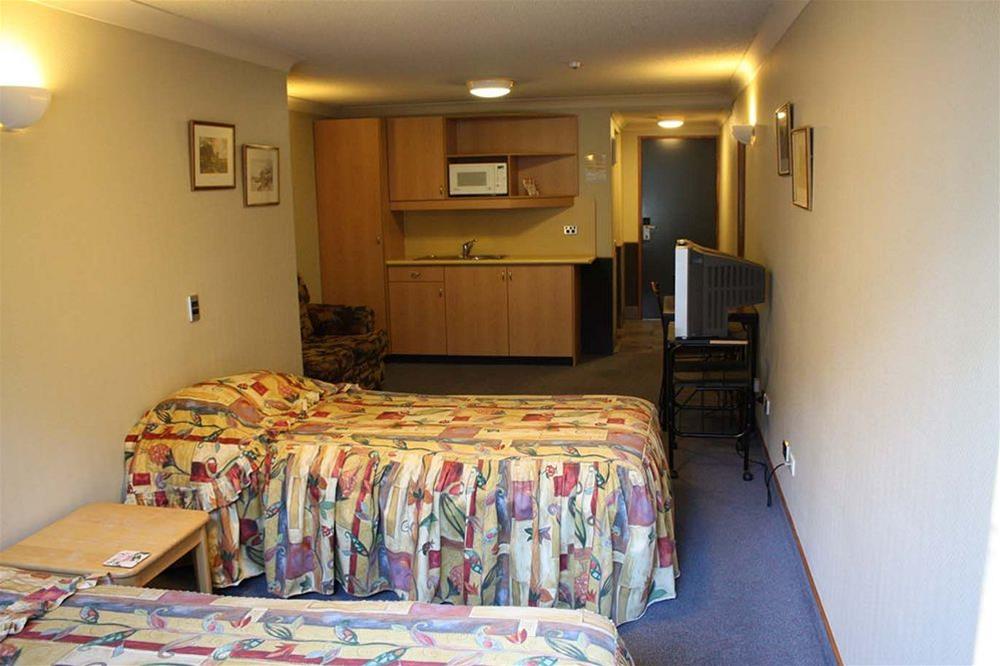 97 Motel Moray