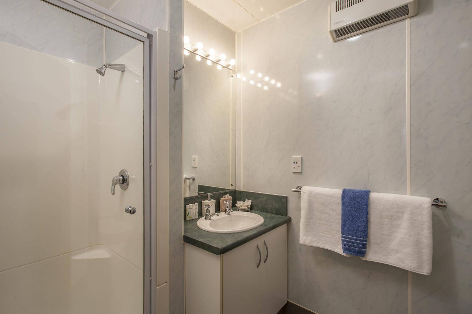 Amross Motel