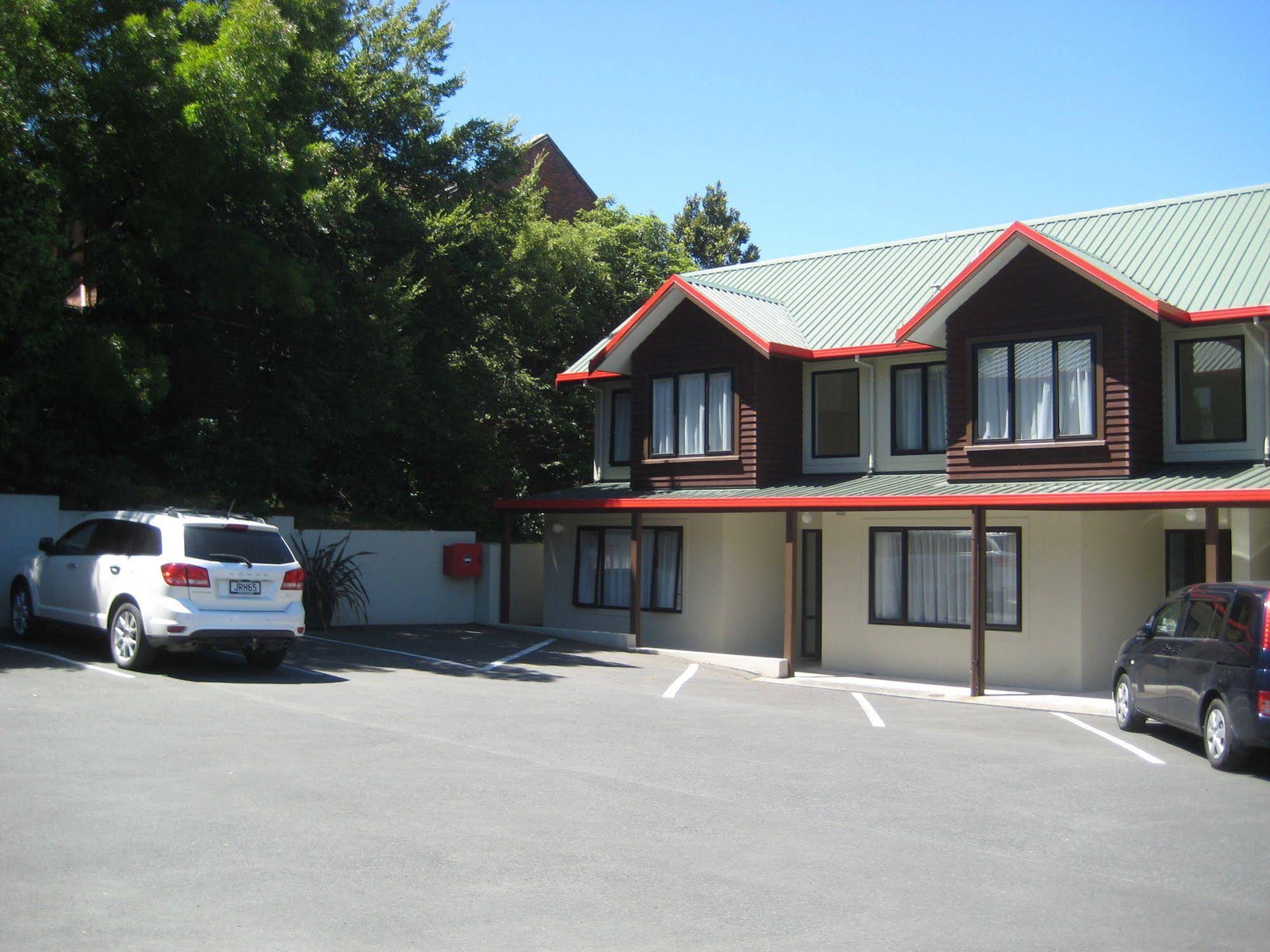 Asure 755 Regal Court Motel