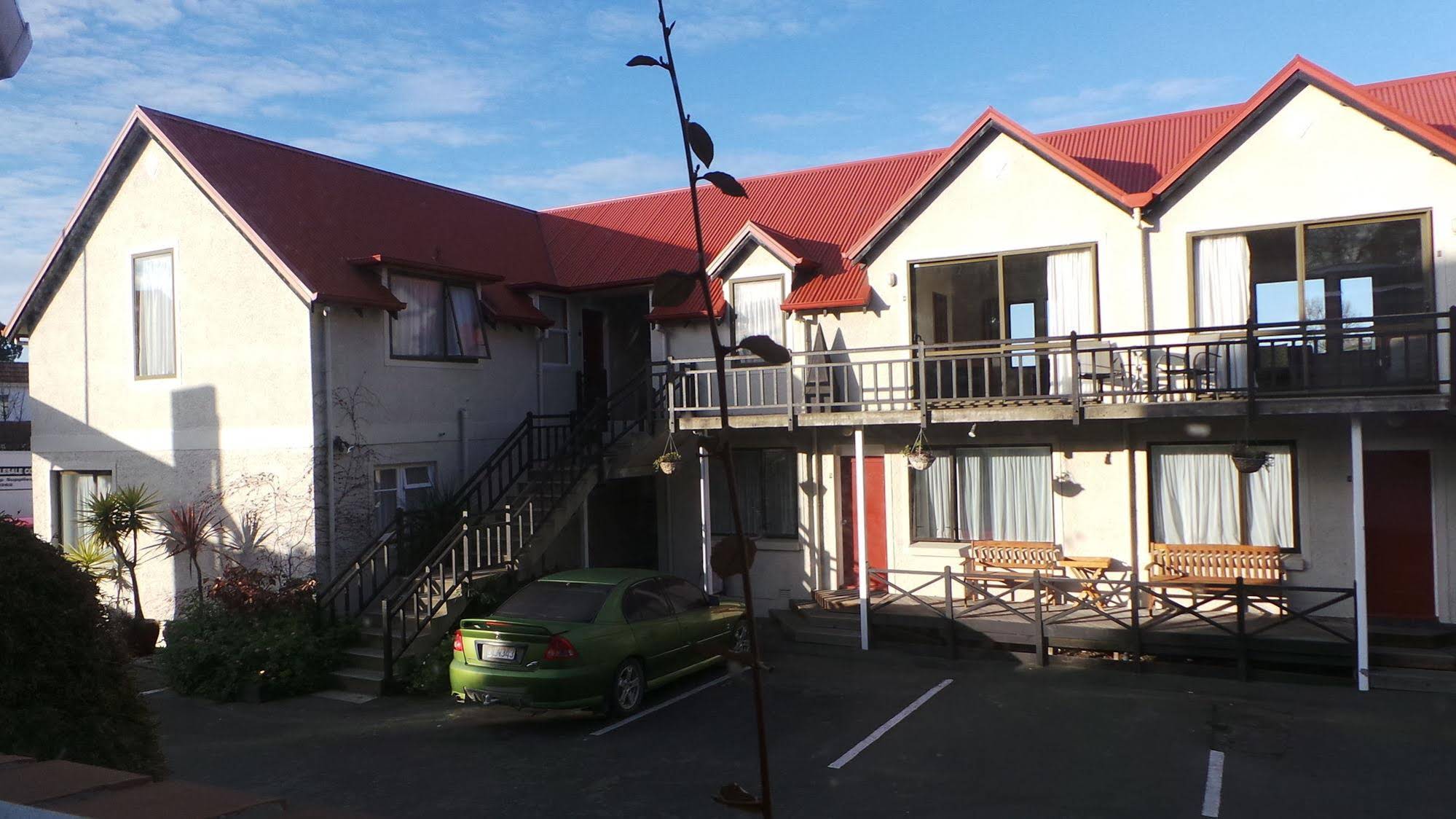 Owens Motel