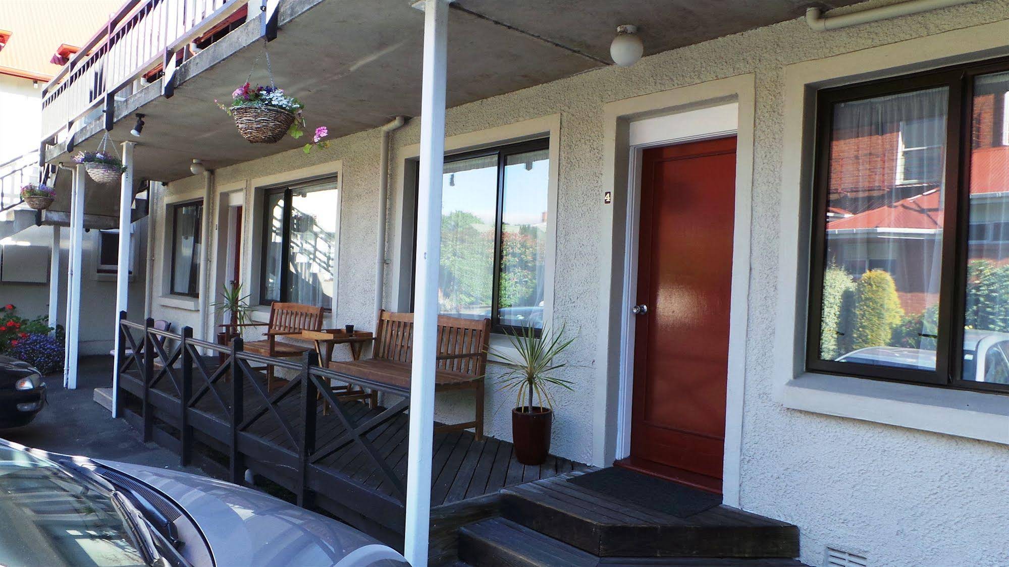 Owens Motel