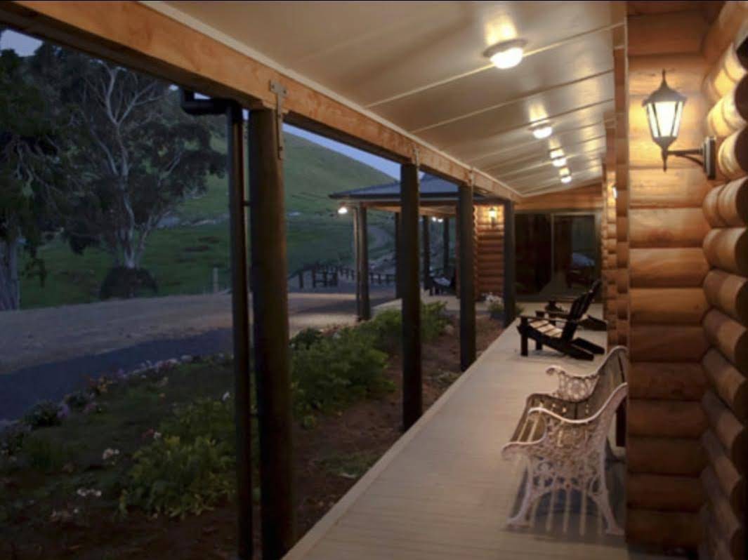 Saddle Hill Lodge