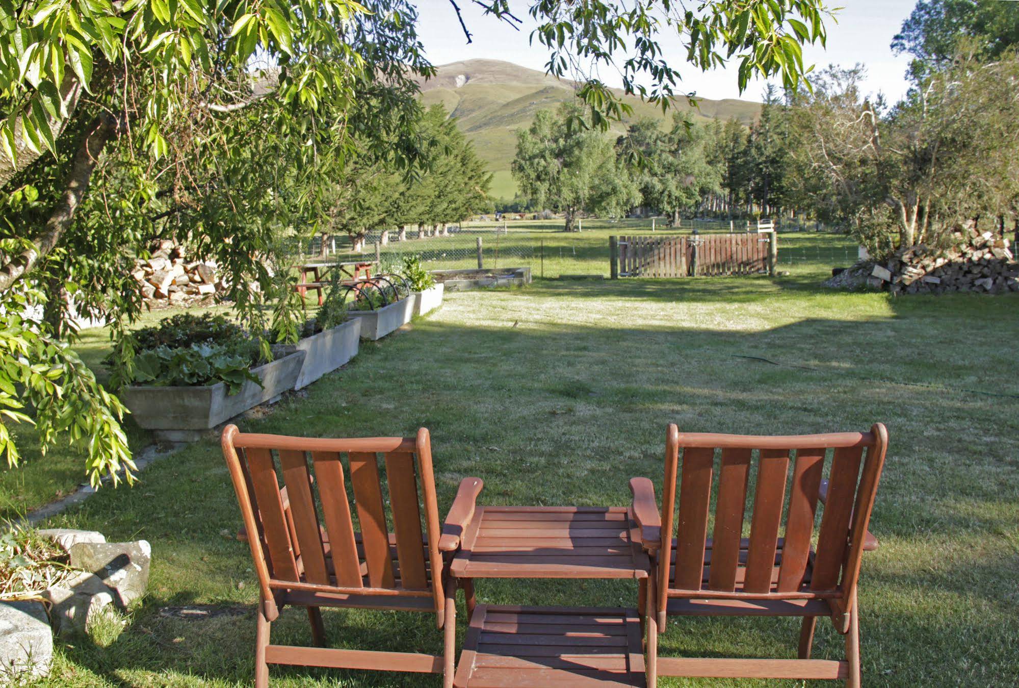 Burkes Pass Country Motel