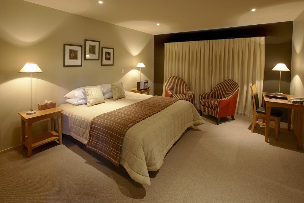 Distinction Fox Glacier Te Weheka Hotel