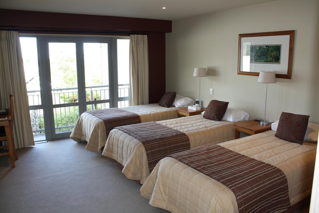 Distinction Fox Glacier Te Weheka Hotel
