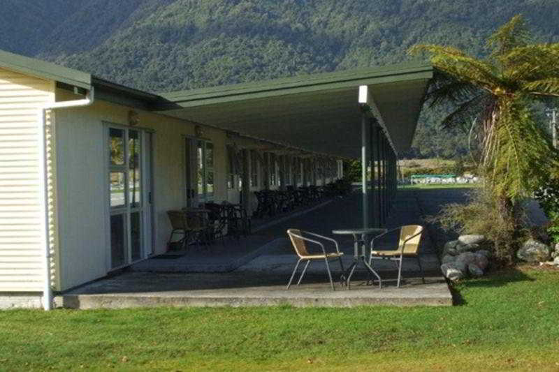 Glacier View Motel