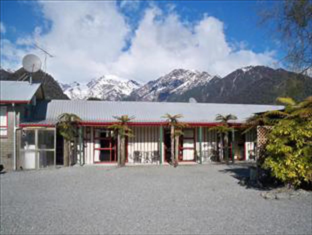 Glow Worm Hostel