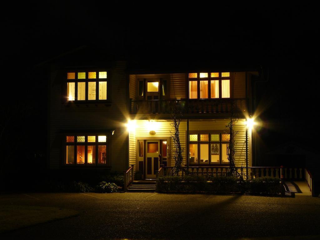 Holly Homestead B&B