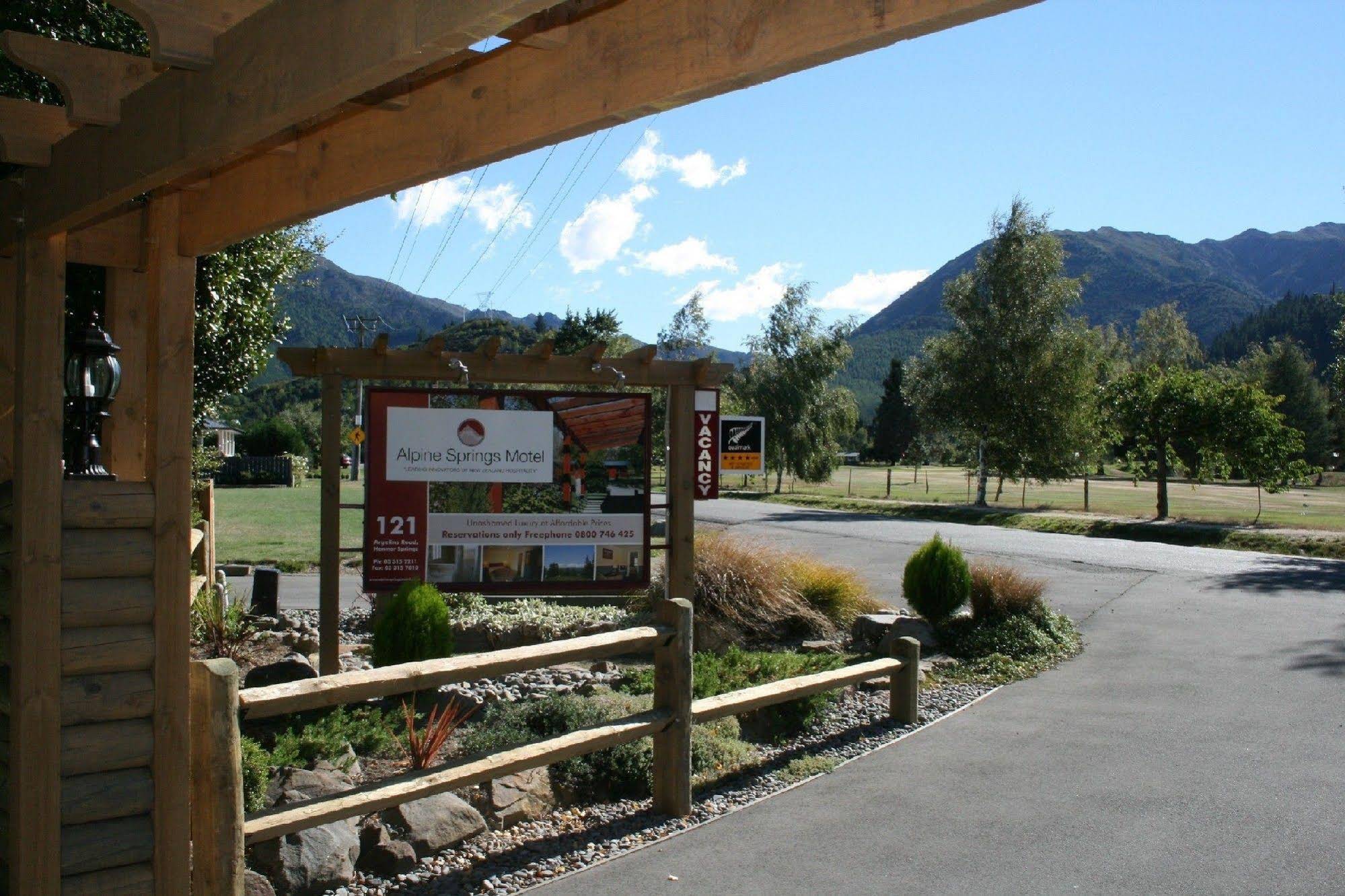 Alpine Springs Motel