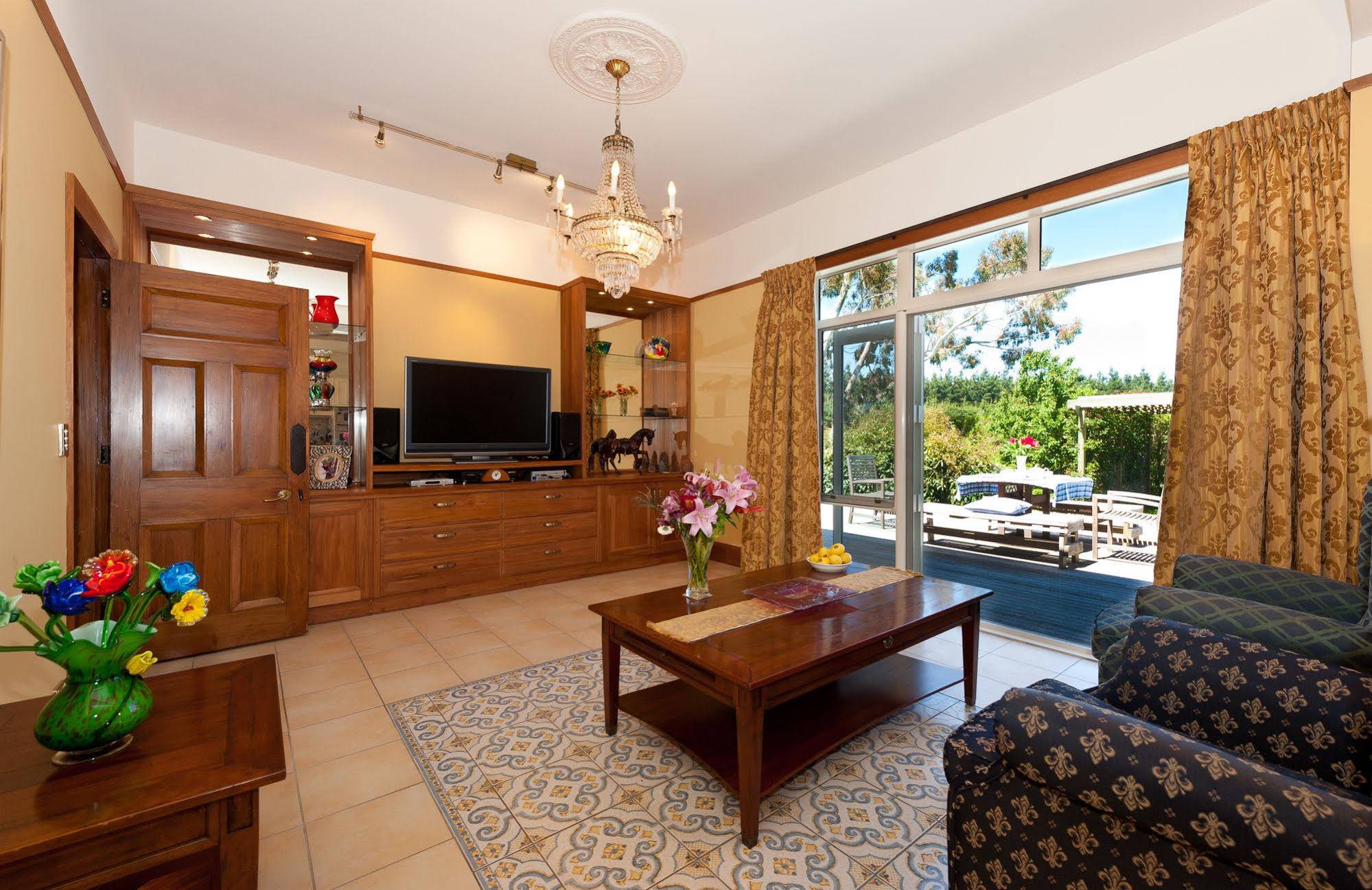 Woodgrove Homestead Luxury B&B