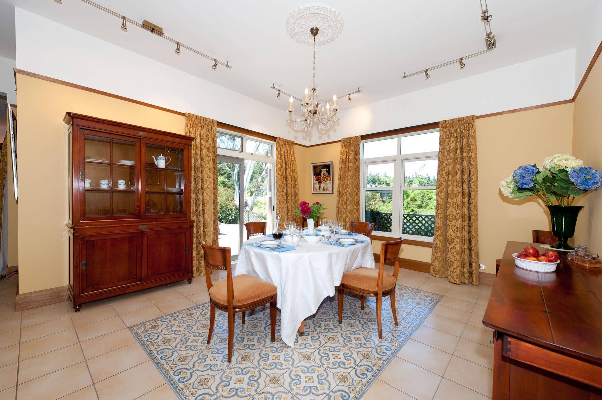 Woodgrove Homestead Luxury B&B