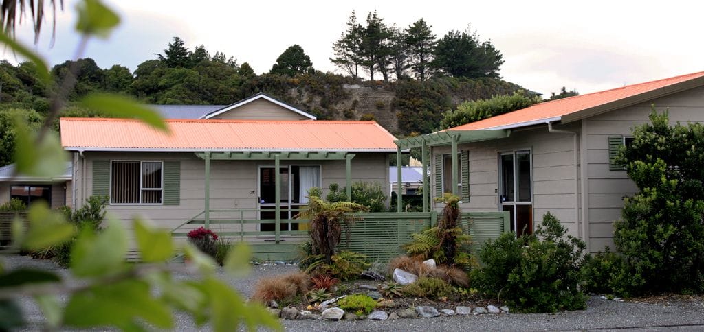 252 Beachside Motels & Holiday Park