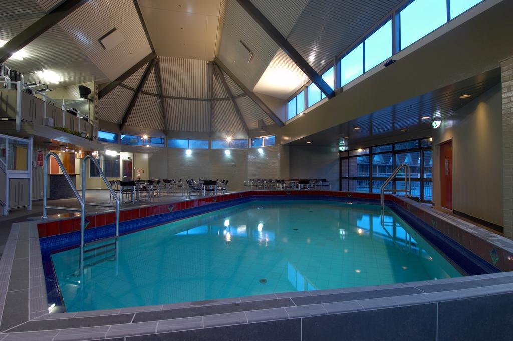 Ascot Park Hotel