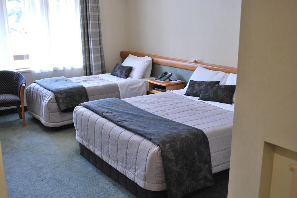 Ascot Park Hotel