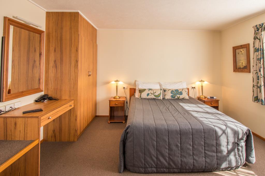 Balmoral Motel