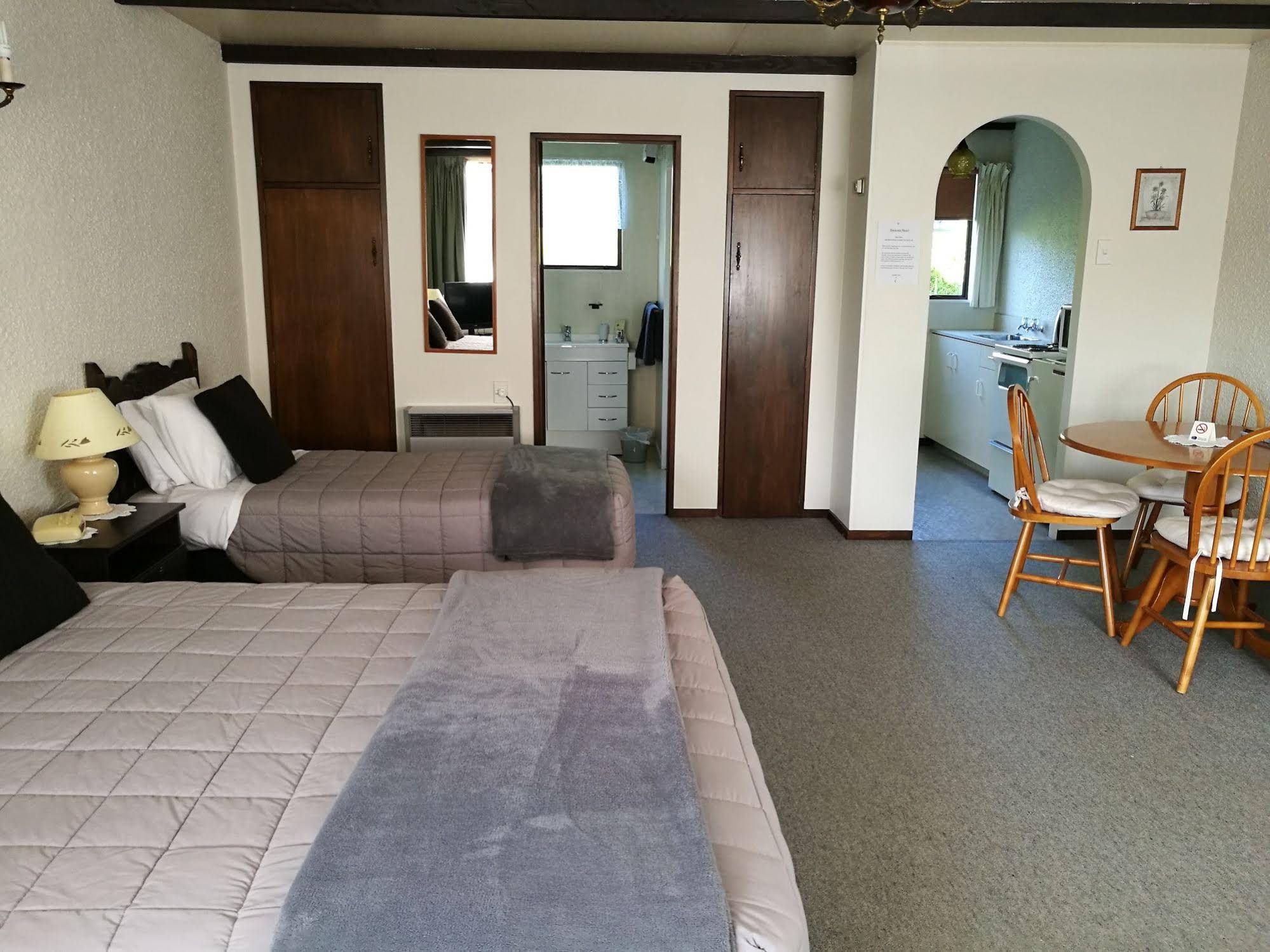 Hacienda Motel