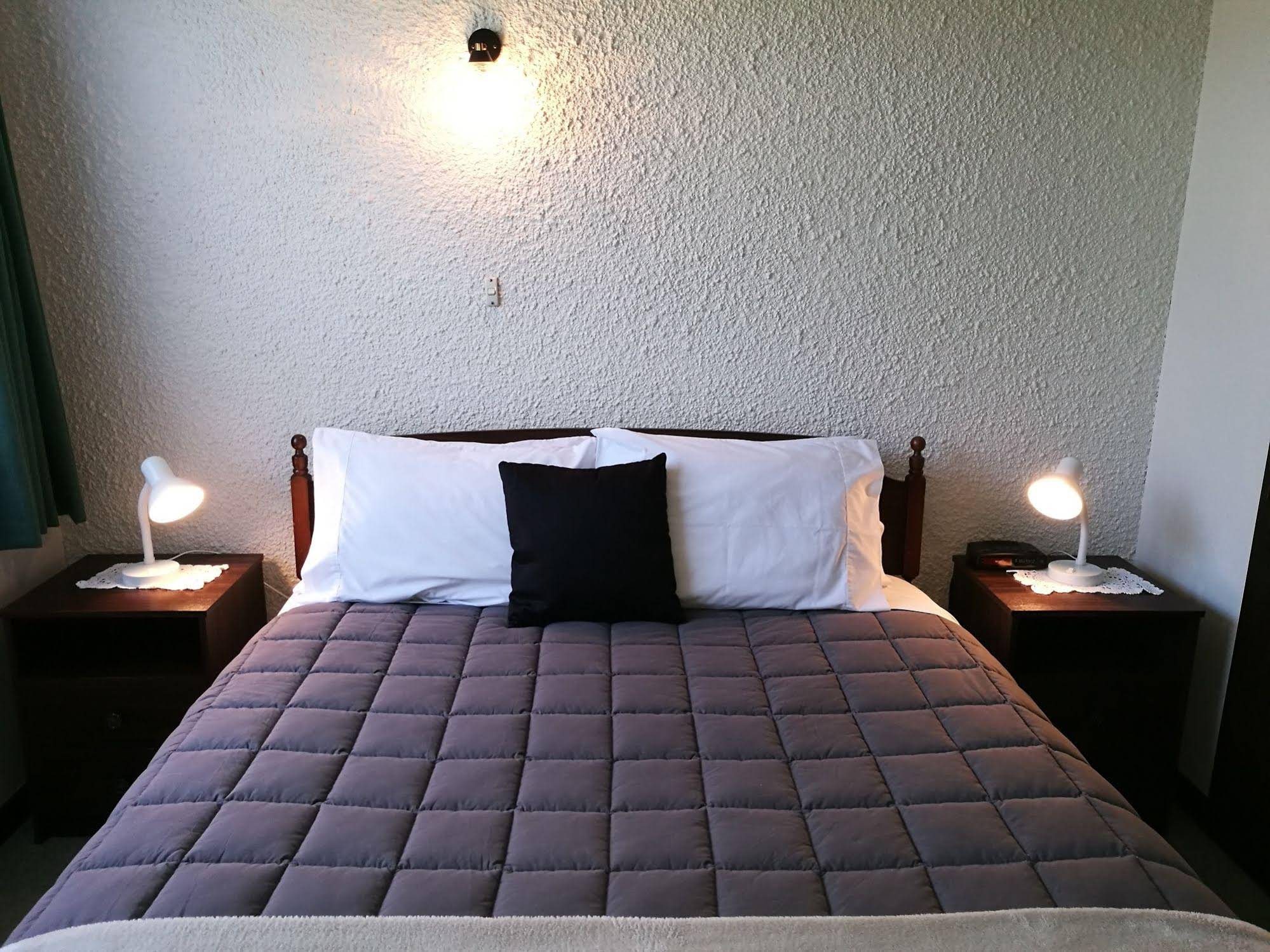 Hacienda Motel
