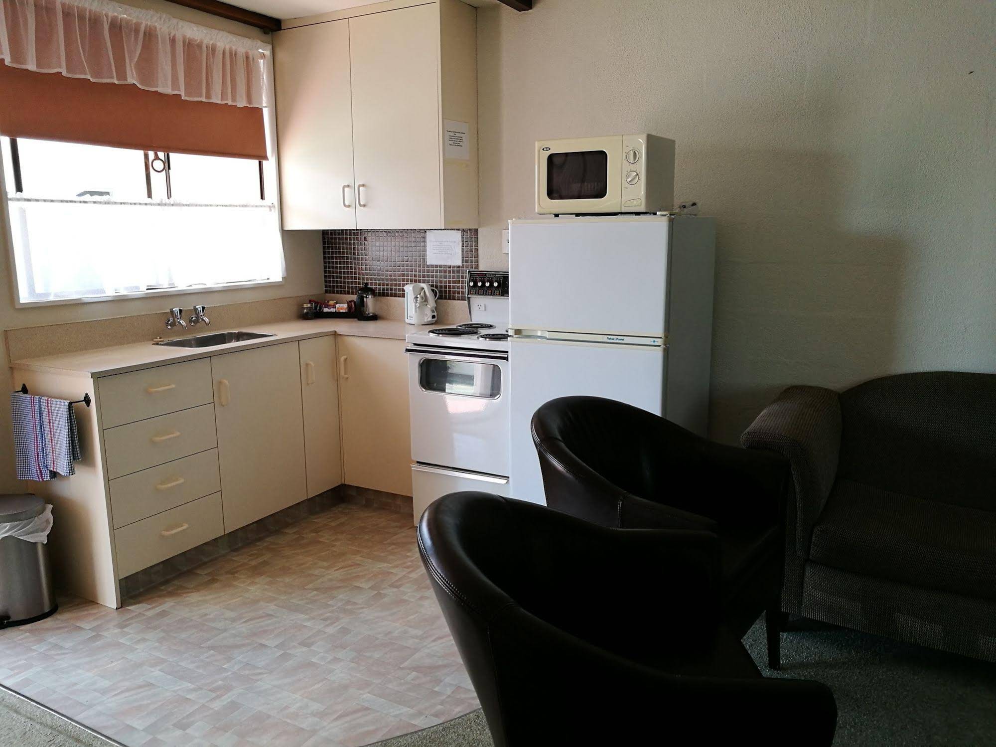 Hacienda Motel